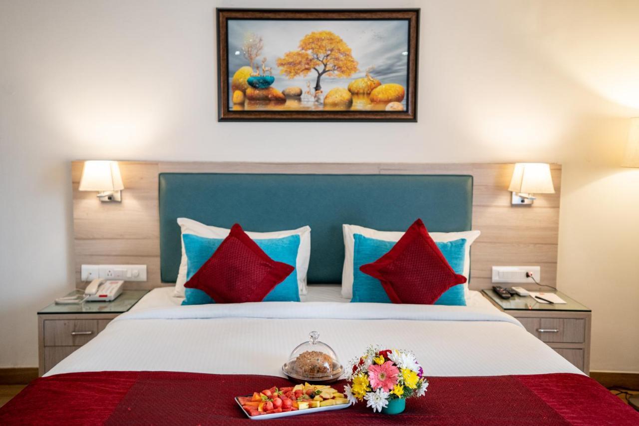 Le Seasons Resort Candolim Eksteriør billede