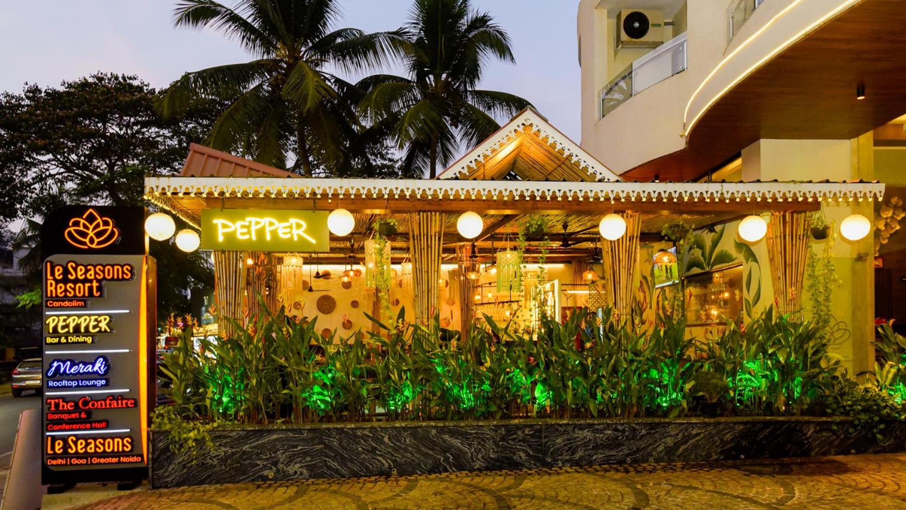Le Seasons Resort Candolim Eksteriør billede
